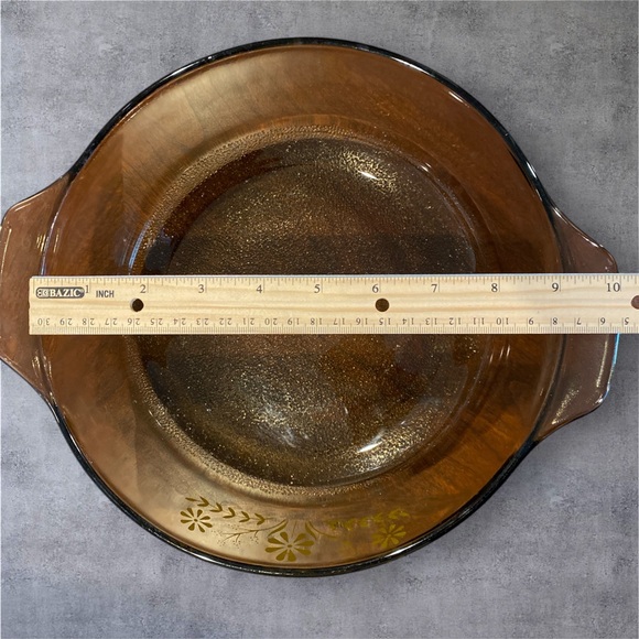 GLASBAKE 2.5 Qt. Casserole Dish with Lid - Picture 4 of 5